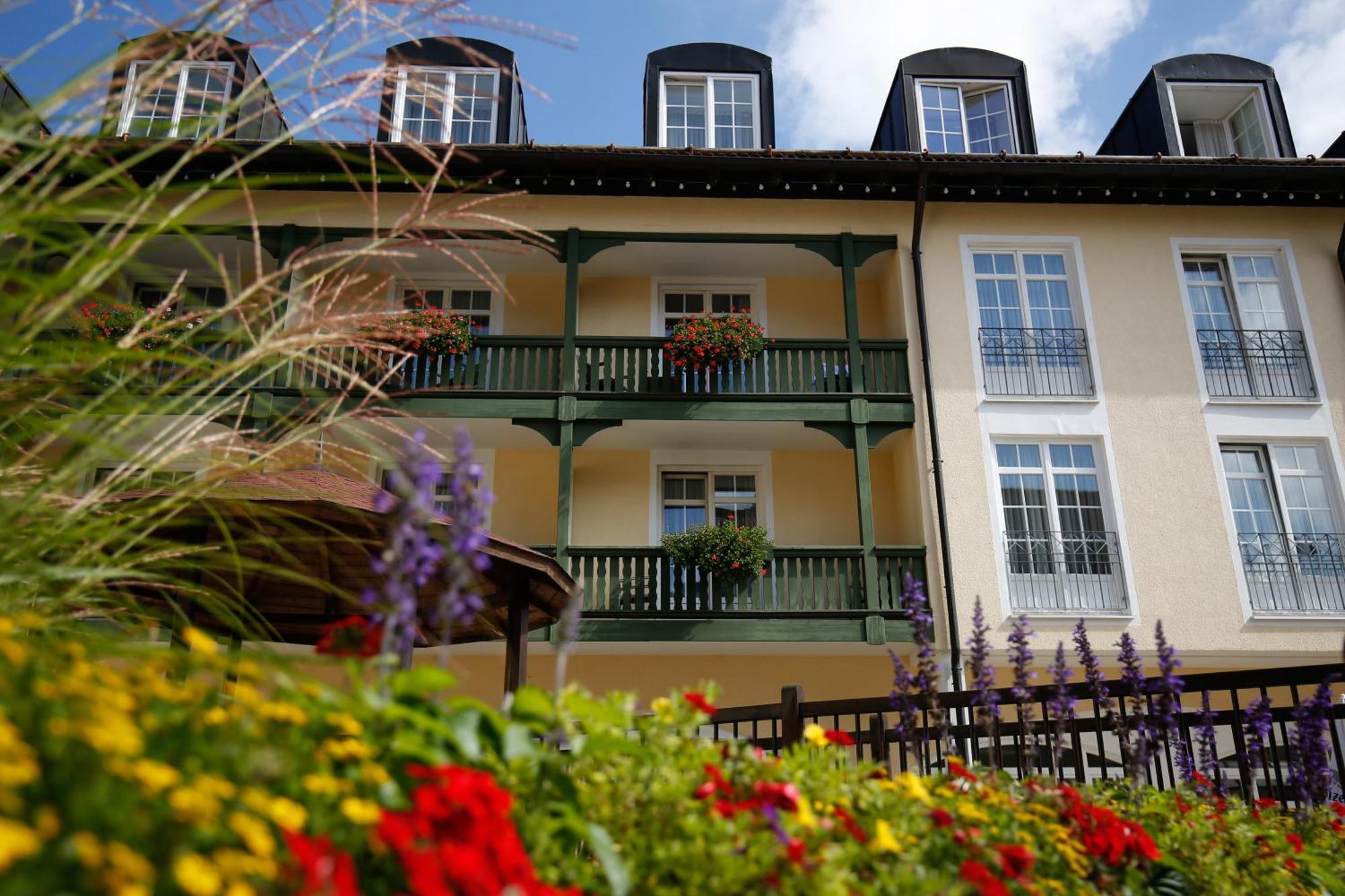 Hotel Bayerischer Hof Miesbach, BW Premier Collection Exterior photo