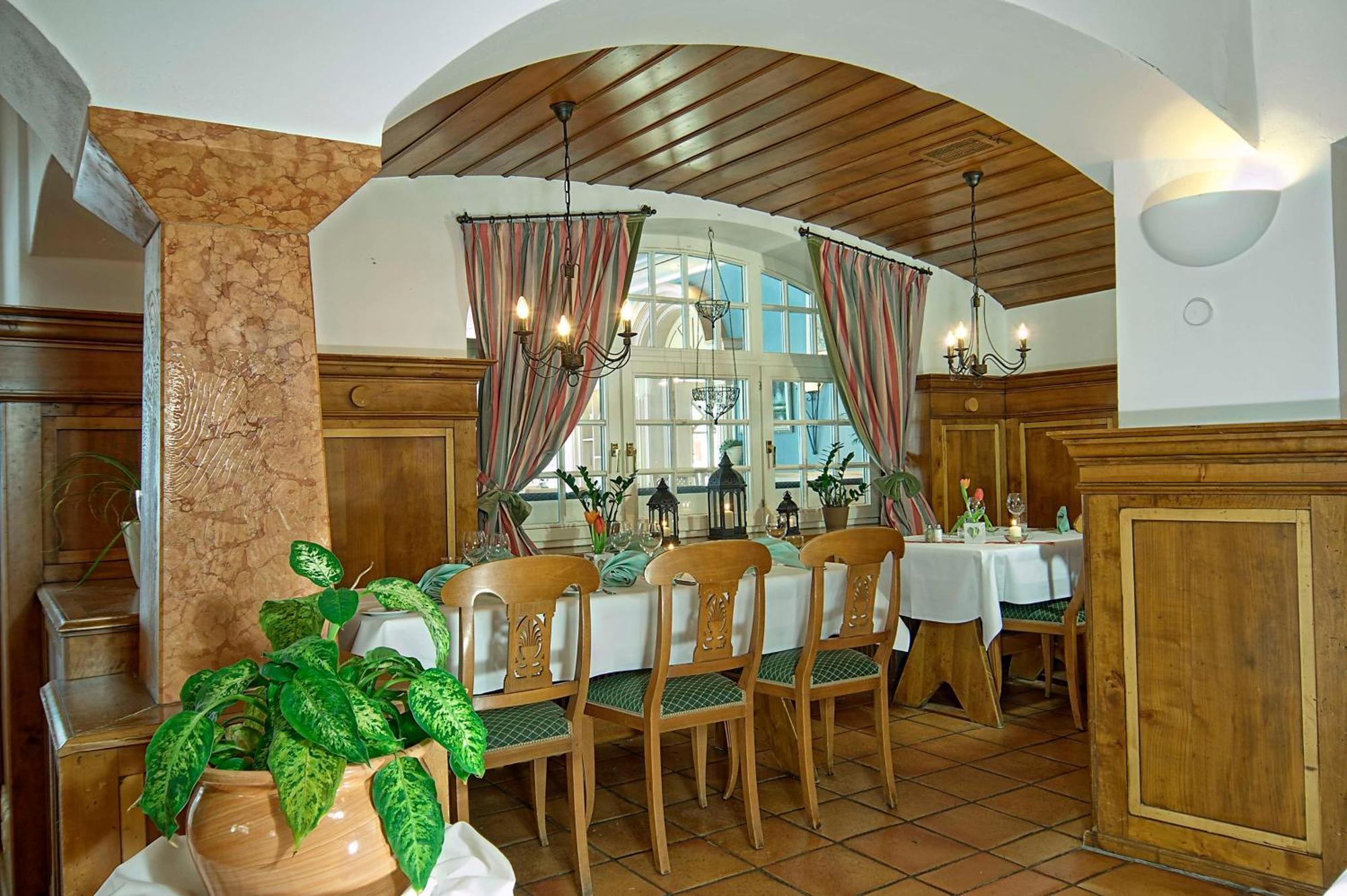 Hotel Bayerischer Hof Miesbach, BW Premier Collection Exterior photo